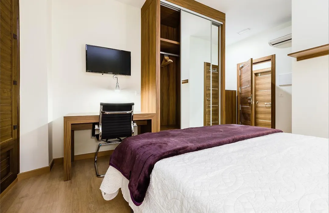 Hostal Arriola-1